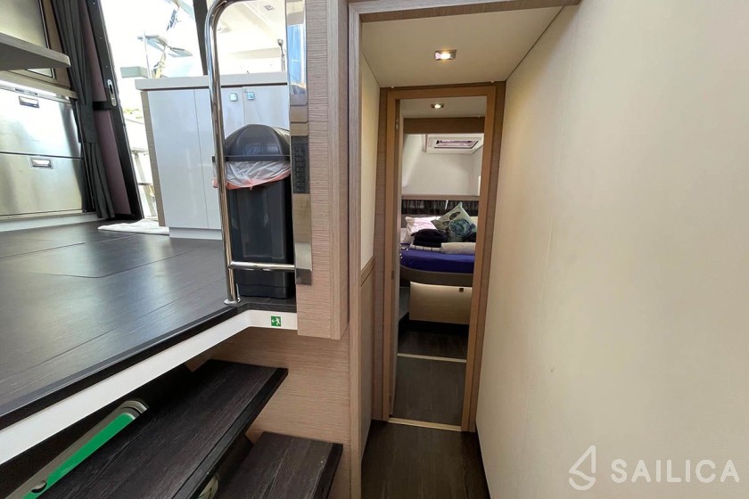 Lucia 40 - Yacht Charter Sailica
