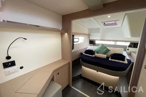Lucia 40 - Yacht Charter Sailica