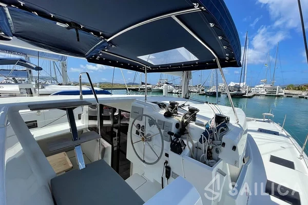 Lucia 40 - Yacht Charter Sailica