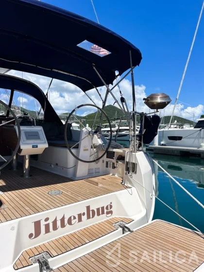 Bavaria 37 - Yacht Charter Sailica