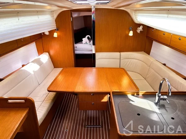 Bavaria 37 - Yacht Charter Sailica