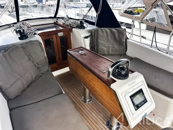 Bavaria 37 - Yacht Charter Sailica