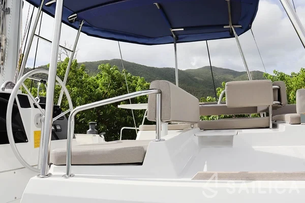 Bali 4.6 - Yacht Charter Sailica