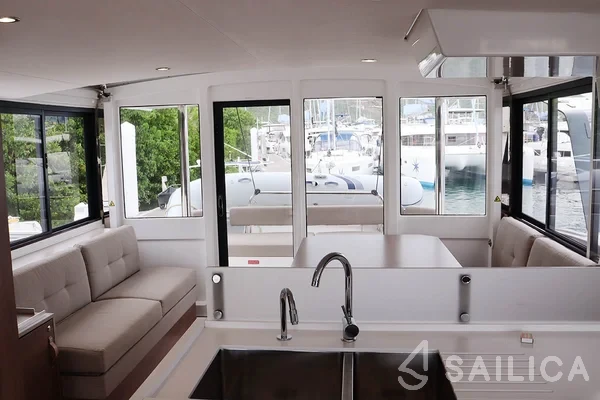 Bali 4.6 - Yacht Charter Sailica