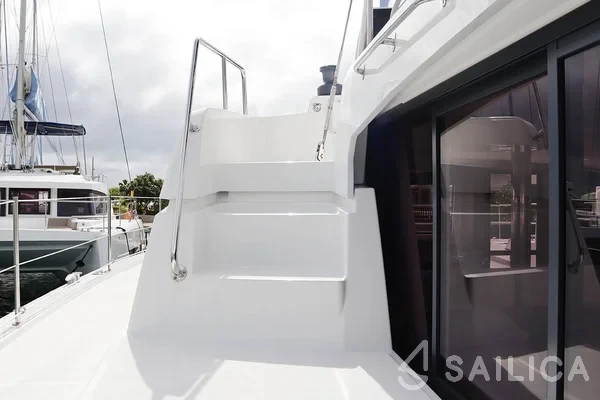 Bali 4.6 - Yacht Charter Sailica