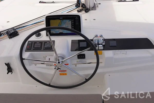 Lagoon 46  - Yacht Charter Sailica