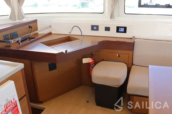 Lagoon 46  - Yacht Charter Sailica