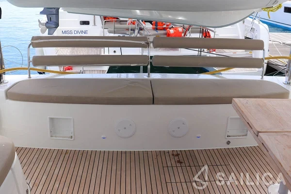 Lagoon 46  - Yacht Charter Sailica