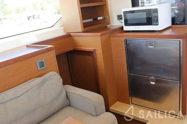 Lagoon 46  - Yacht Charter Sailica