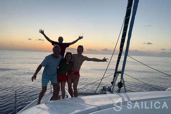 Lagoon 42 - Yacht Charter Sailica