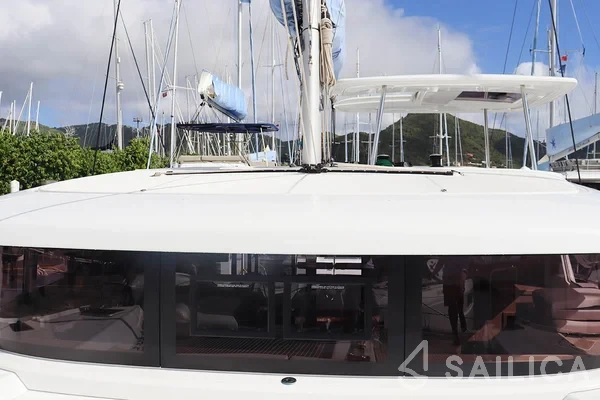Lagoon 42 - Yacht Charter Sailica