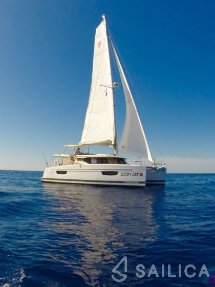 Lucia 40 - Yacht Charter Sailica
