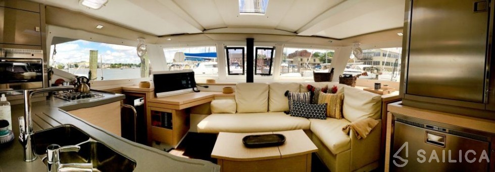 Lucia 40 - Yacht Charter Sailica