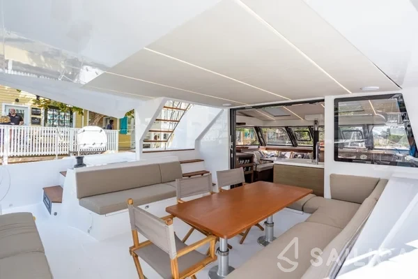 Nautitech 46 Fly - Yacht Charter Sailica