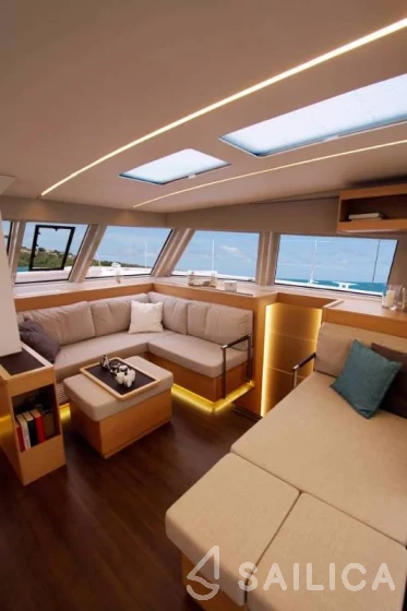 Nautitech 46 Fly - Yacht Charter Sailica