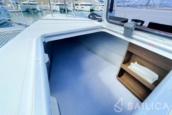 Lagoon 40 - Yacht Charter Sailica
