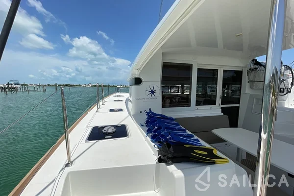Lagoon 40 - Yacht Charter Sailica