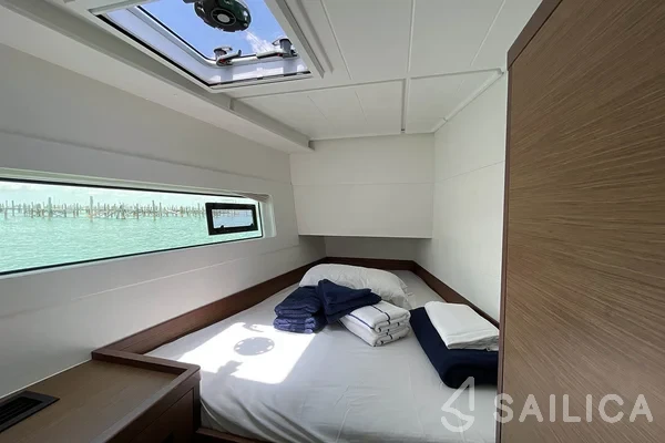 Lagoon 40 - Yacht Charter Sailica