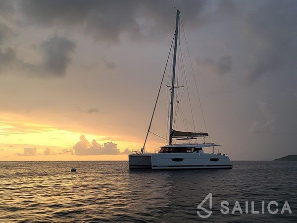 Lucia 40 - Yacht Charter Sailica