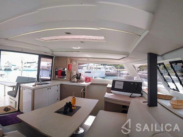 Lucia 40 - Yacht Charter Sailica