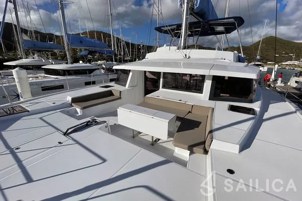 Bali 5.4. - Yacht Charter Sailica