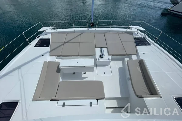 Bali 5.4. - Yacht Charter Sailica