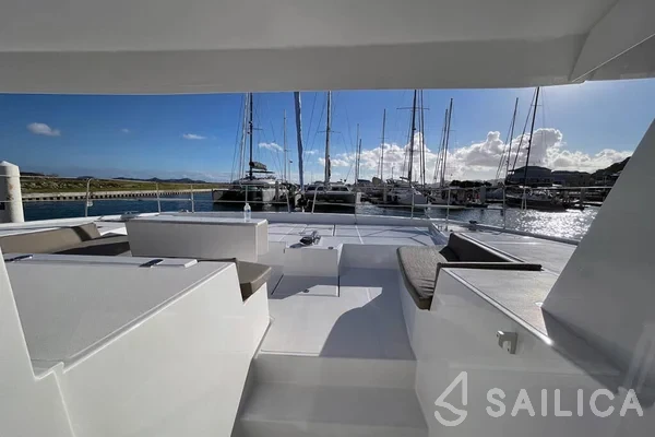 Bali 5.4. - Yacht Charter Sailica