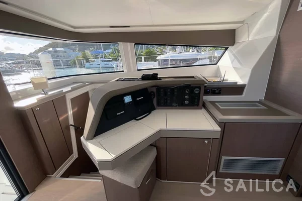 Bali 5.4. - Yacht Charter Sailica