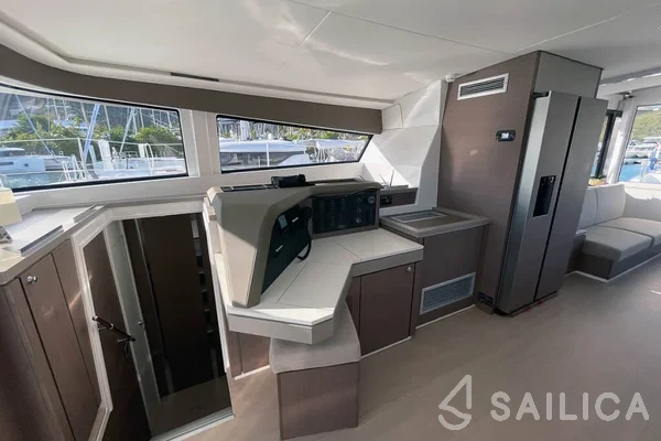 Bali 5.4. - Yacht Charter Sailica
