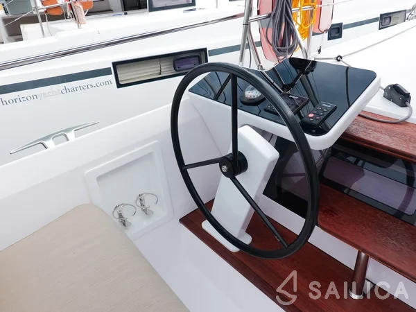 Nautitech 44 - Yacht Charter Sailica