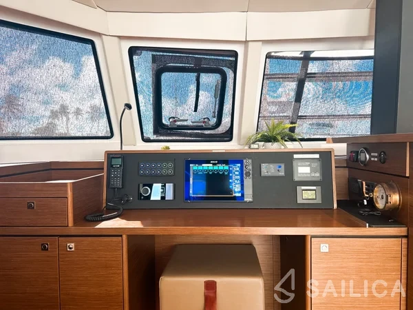 Nautitech 44 - Yacht Charter Sailica