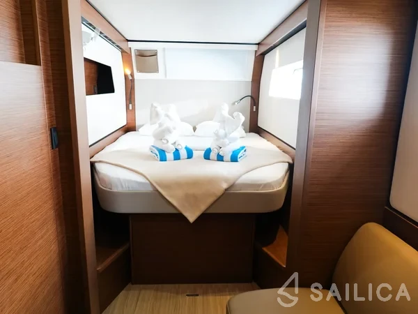 Nautitech 44 - Yacht Charter Sailica