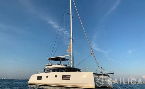 Nautitech 46 - Yacht Charter Sailica