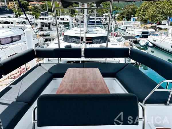 Nautitech 46 - Yacht Charter Sailica