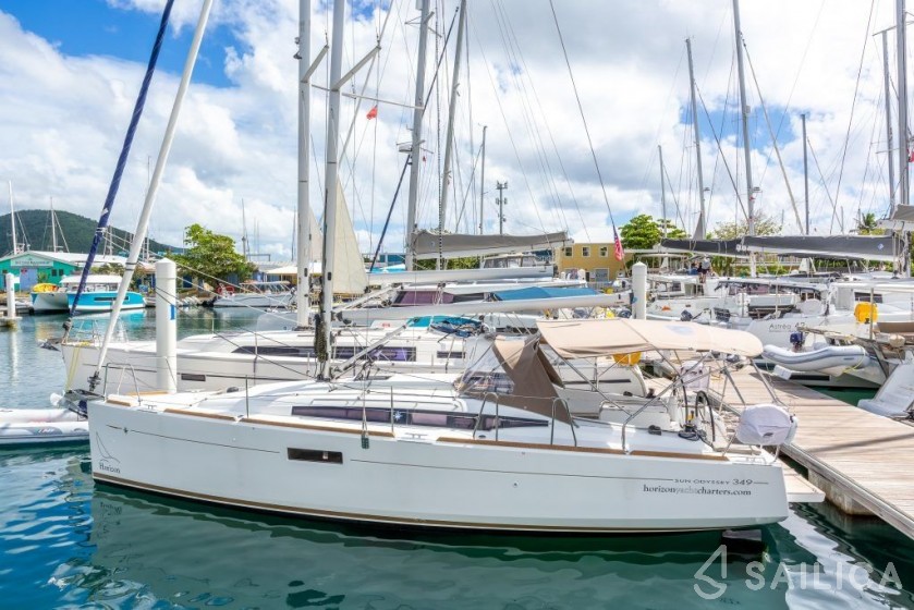 Sun Odyssey 34 - Yacht Charter Sailica