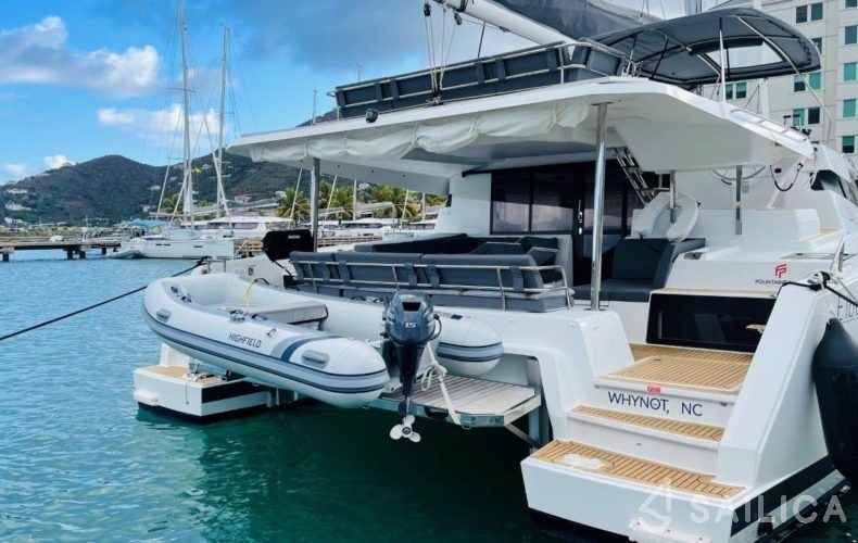 Elba 45 - Yacht Charter Sailica