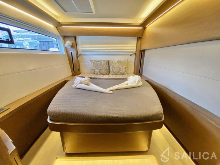 Lagoon 50 - Yacht Charter Sailica