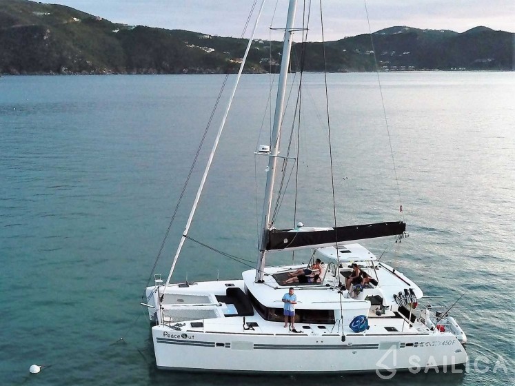 Lagoon 450  Flybridge - Yacht Charter Sailica