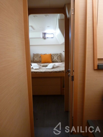 Lagoon 450  Flybridge - Yacht Charter Sailica