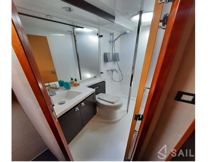 Sanya 57 - Yacht Charter Sailica