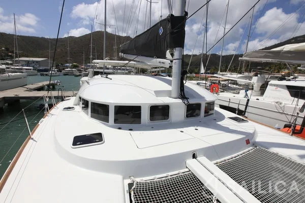 Lagoon 380 - Yacht Charter Sailica
