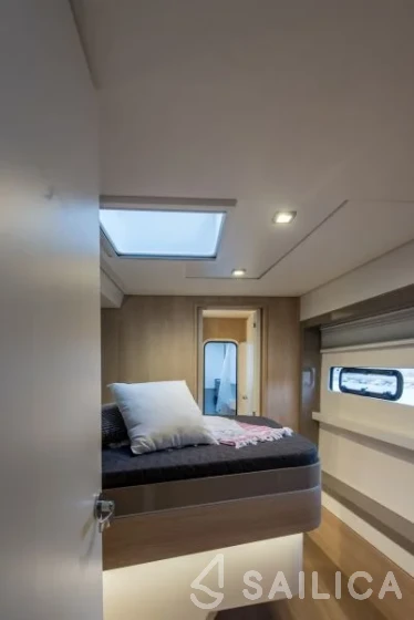 Bali 5.4. - Yacht Charter Sailica