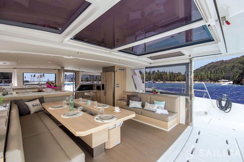 Bali 5.4. - Yacht Charter Sailica