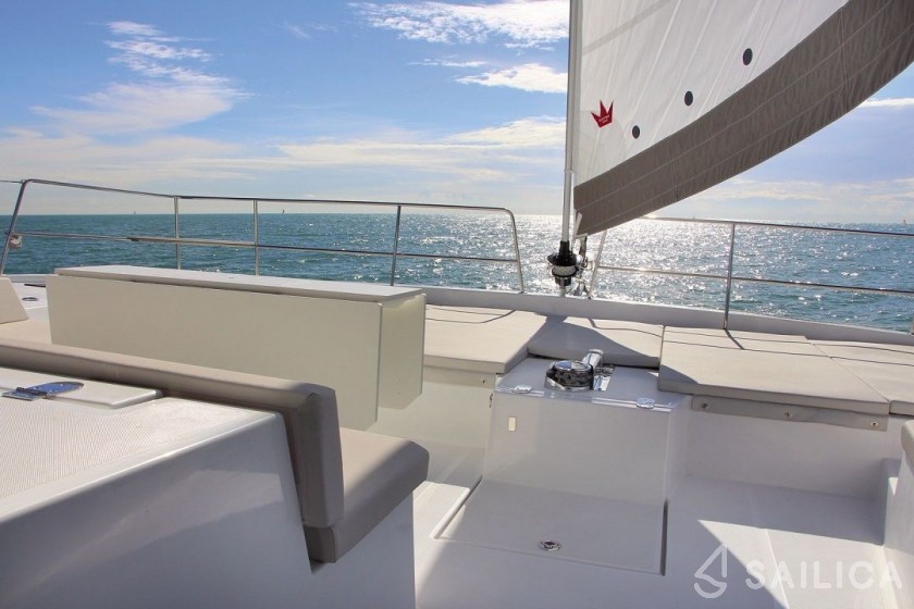 Bali 5.4. - Yacht Charter Sailica