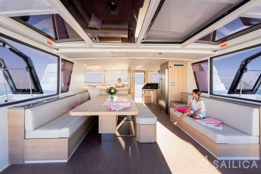 Bali 5.4. - Yacht Charter Sailica