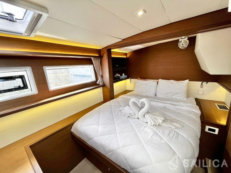 Lagoon 52 - Yacht Charter Sailica