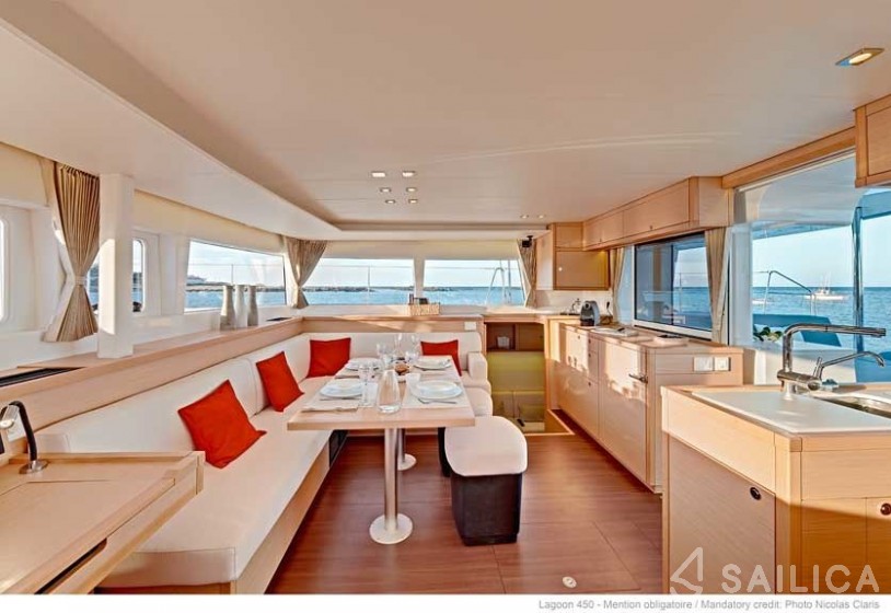 Lagoon 450 - Yacht Charter Sailica