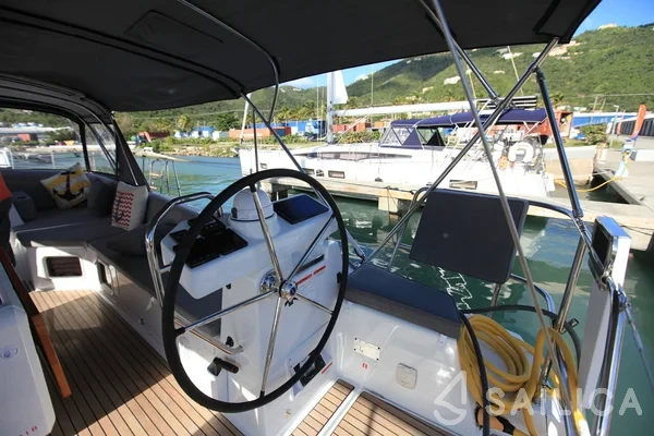 Jeanneau 54 - Yacht Charter Sailica