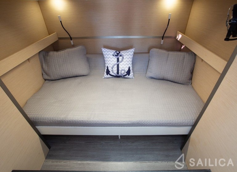 MY 44 - Yacht Charter Sailica