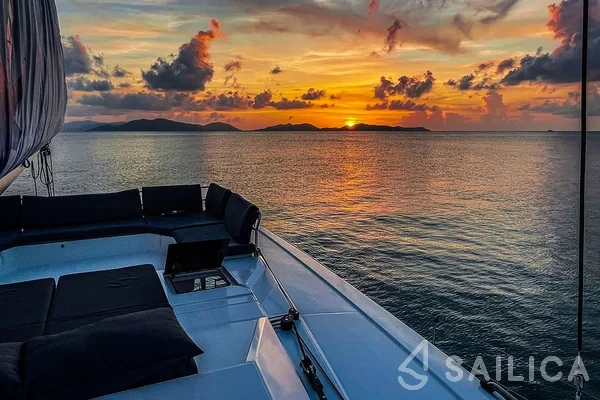 Elba 45 - Yacht Charter Sailica